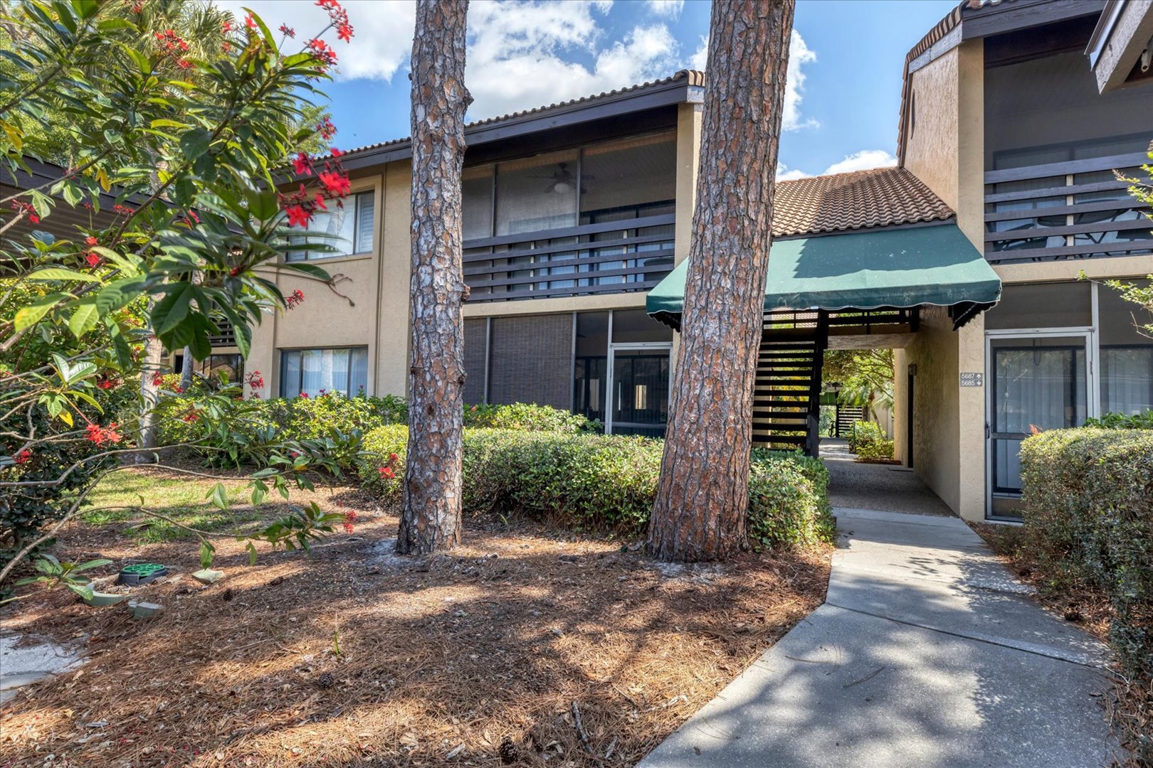 5669 Ashton Lakes Drive in Sarasota, FL