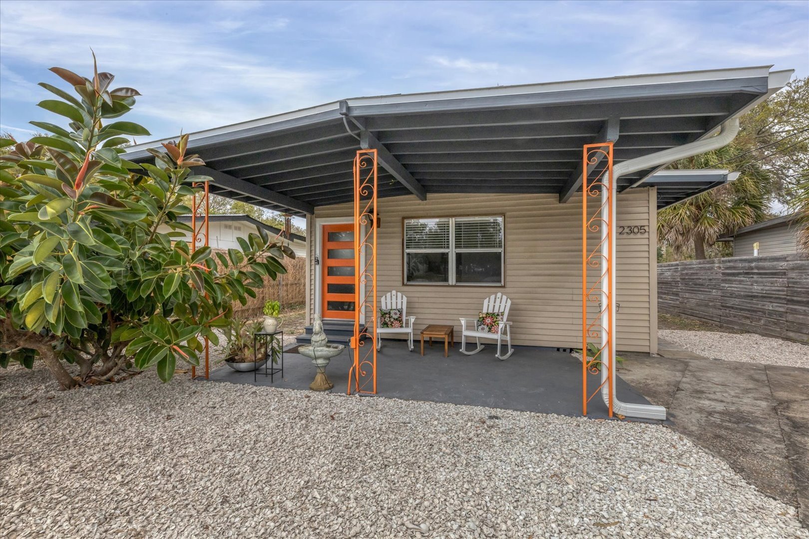2305 Novus Street in SARASOTA, FL